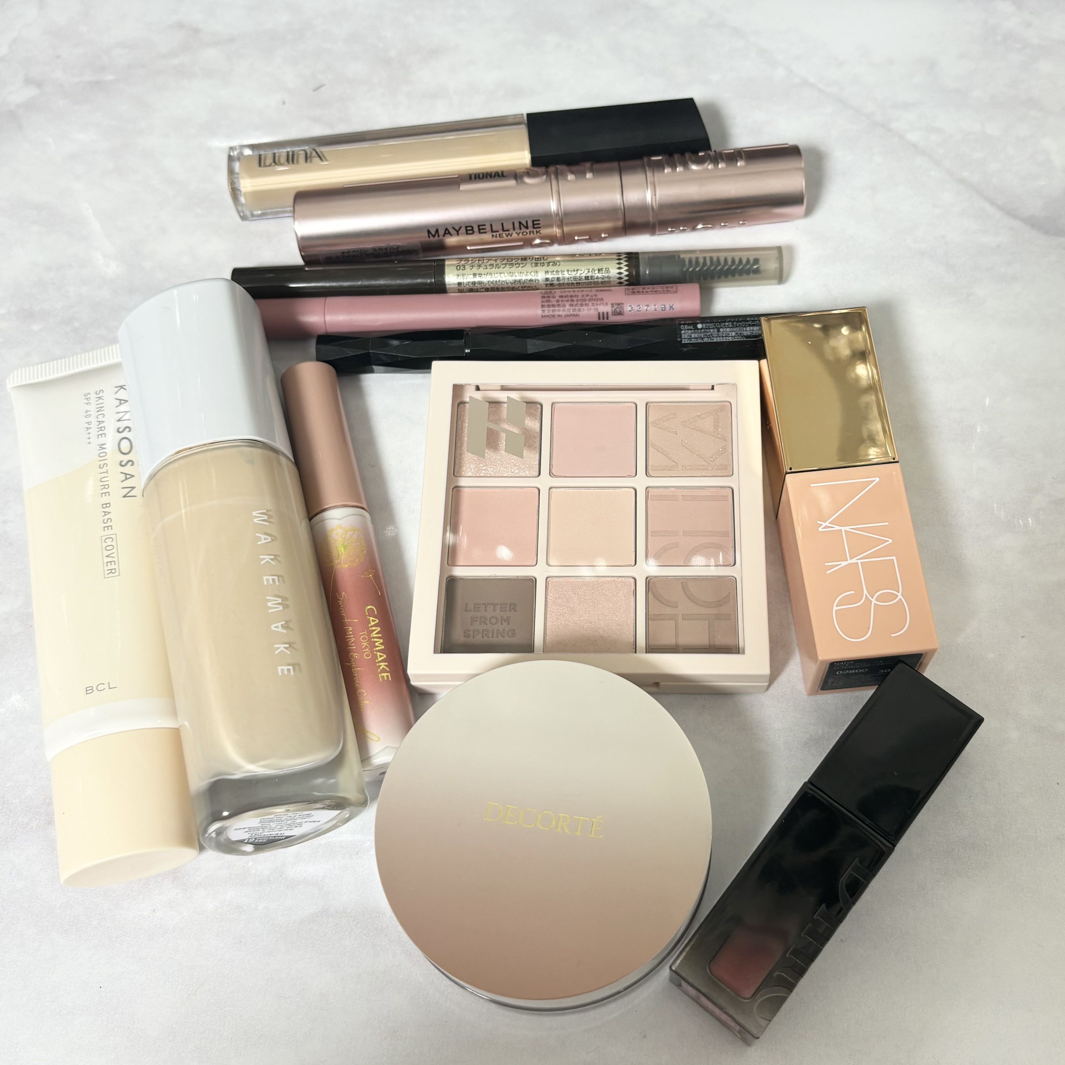 ウォーターグロウコーティングファンデーション/wakemake/リキッドファンデーションを使ったクチコミ（1枚目）