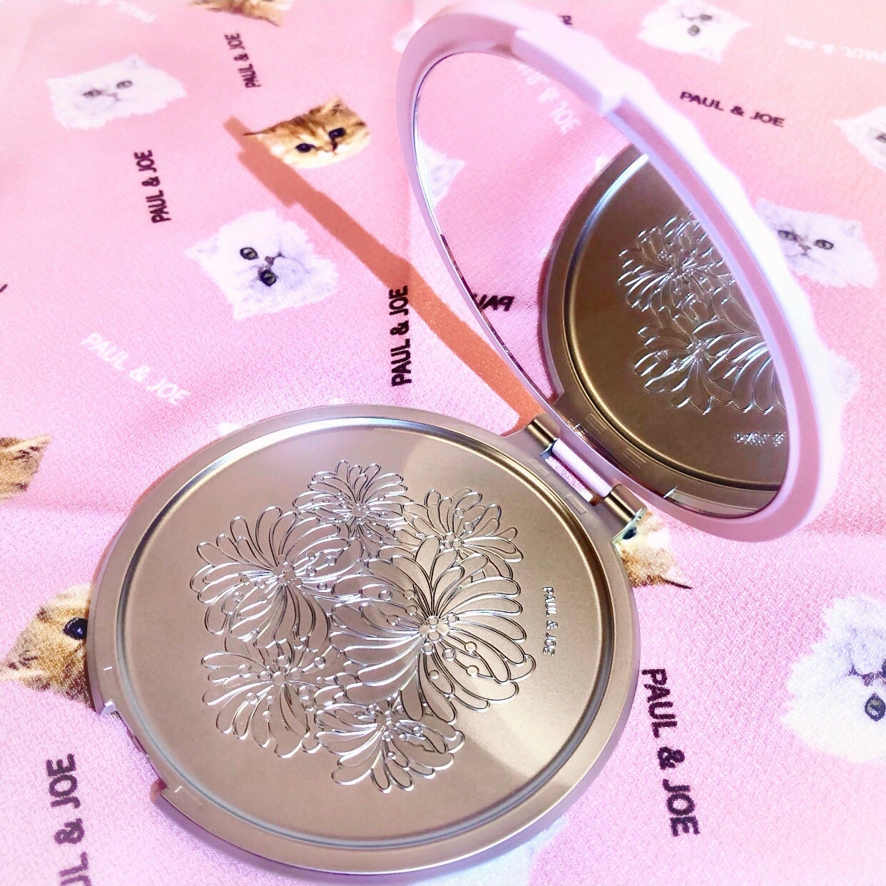 ビューティ ミラー IV/PAUL & JOE BEAUTE/その他化粧小物を使ったクチコミ(3枚目)