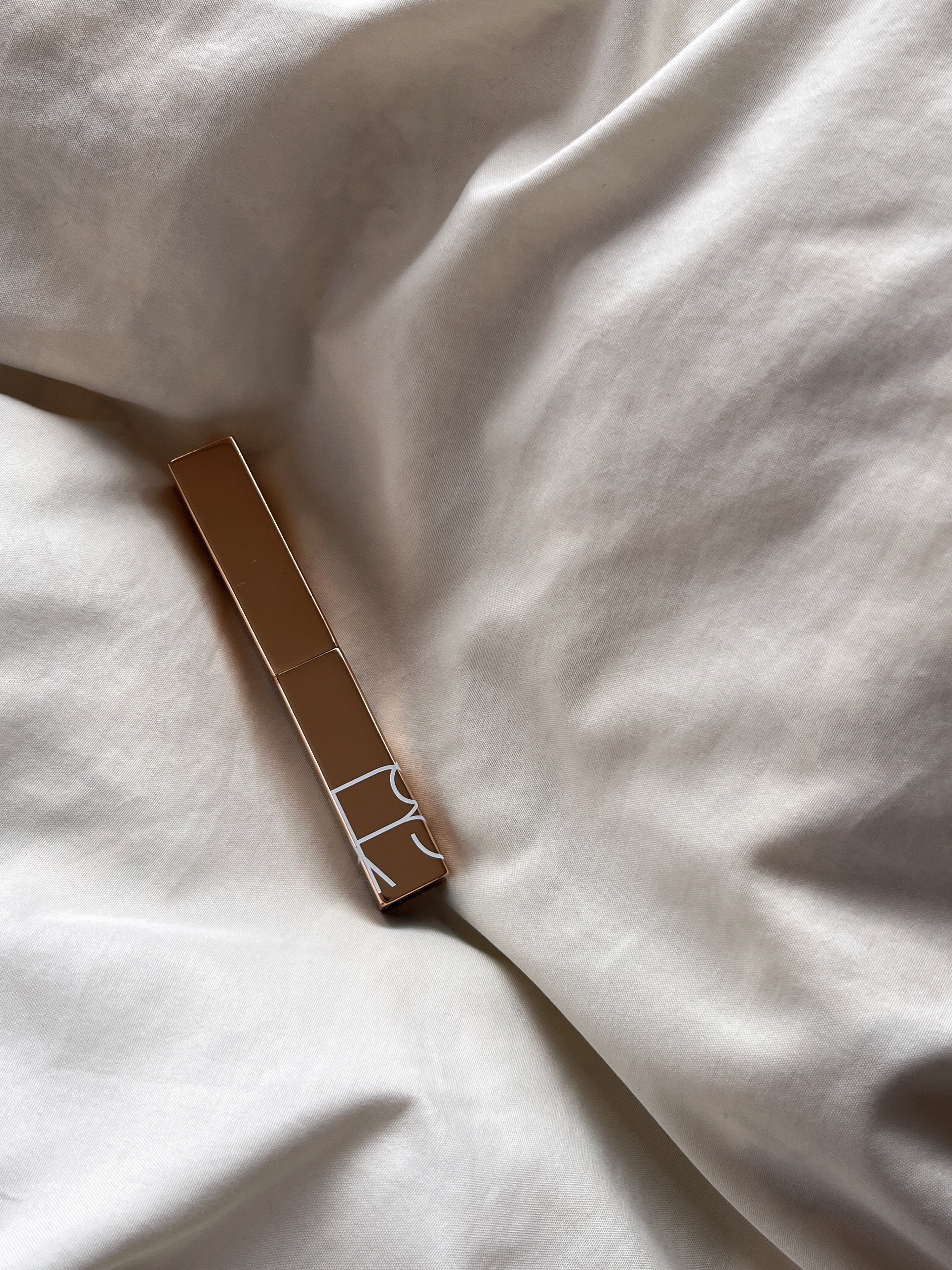 アフターグロー　センシュアルシャイン　リップスティック/NARS/口紅を使ったクチコミ（1枚目）