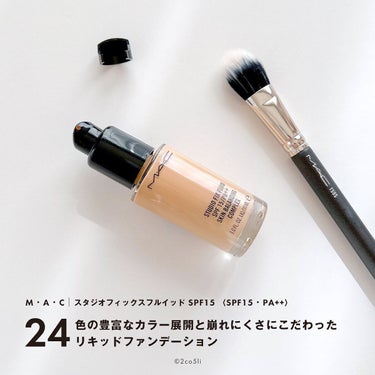 スタジオフィックス フルイッド SPF 15/M・A・C/リキッドファンデーションを使ったクチコミ（2枚目）