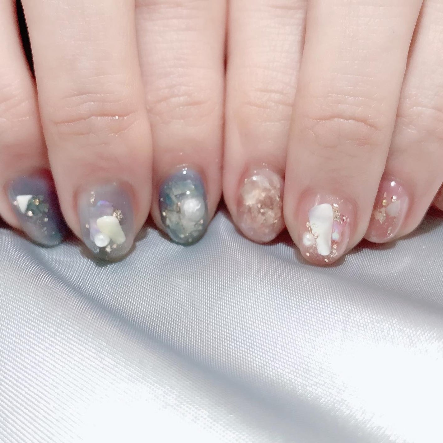 なかやまちえこ on LIPS 「アシメネイル💅⠀⠀@risa_risa_risadayo#na..」(2枚目)