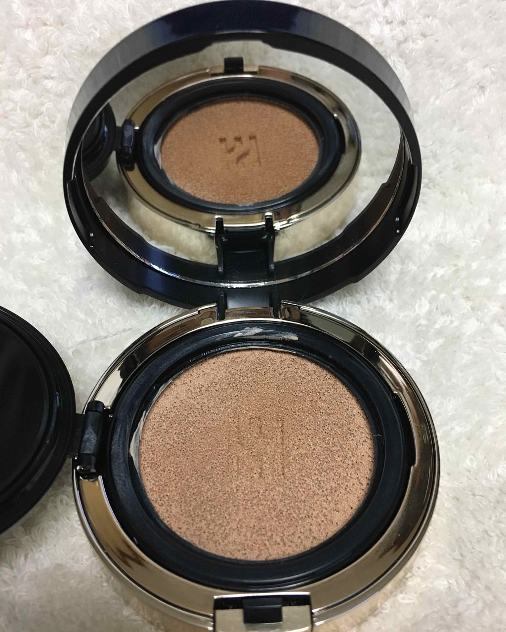 ブラック クッション/HERA/クッションファンデーションを使ったクチコミ（2枚目）