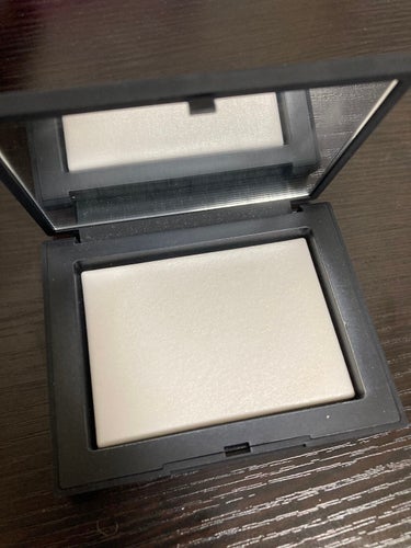 ライトリフレクティングセッティングパウダー　プレスト　N/NARS/プレストパウダーを使ったクチコミ（1枚目）