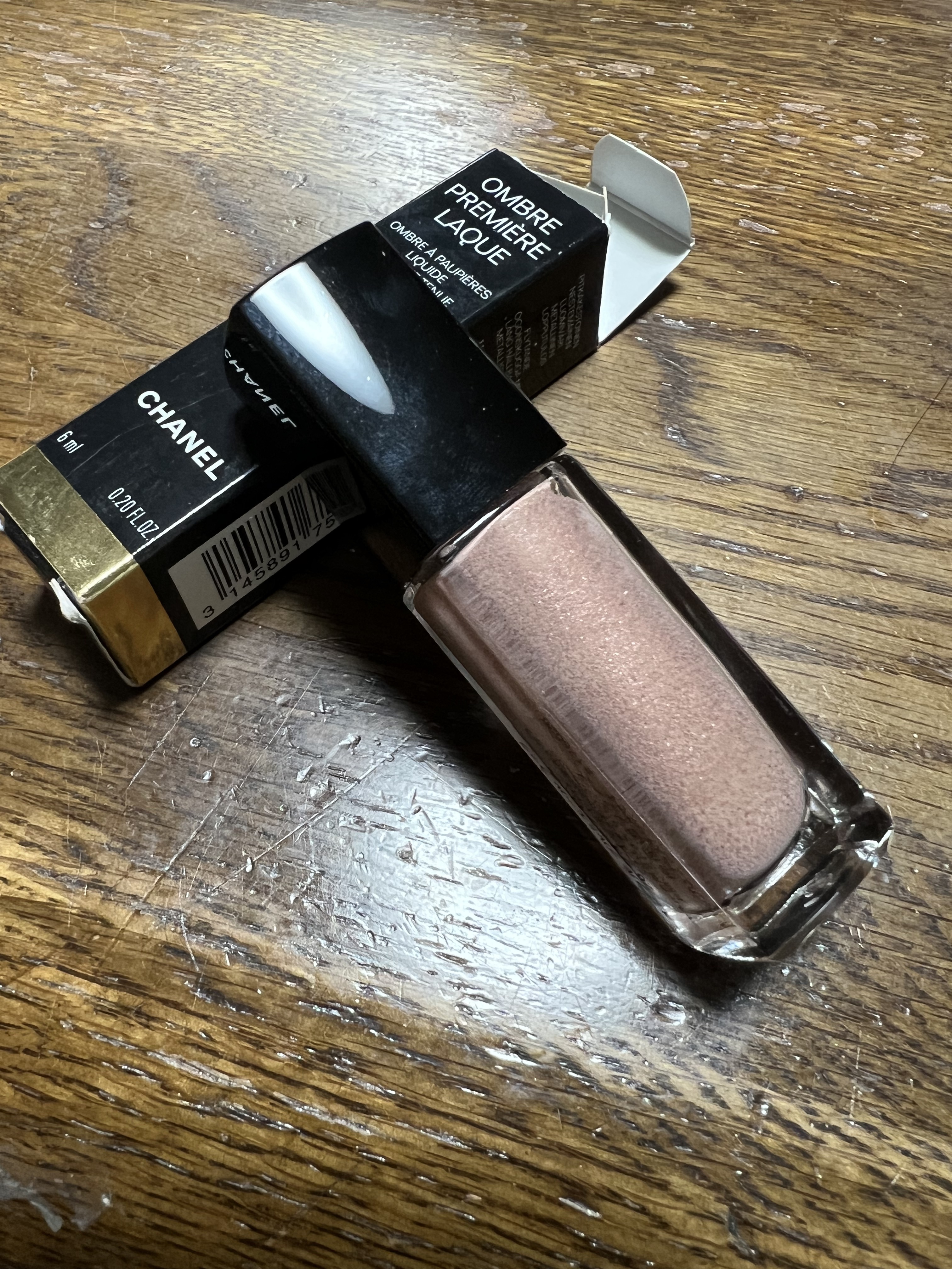 オンブル プルミエール ラック/CHANEL/リキッドアイシャドウを使ったクチコミ（1枚目）