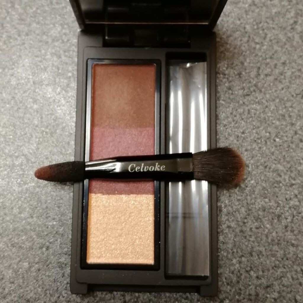 セルヴォーク インディケイトアイブロウパウダー 03 パープルブラウン/Celvoke/パウダーアイブロウを使ったクチコミ（3枚目）