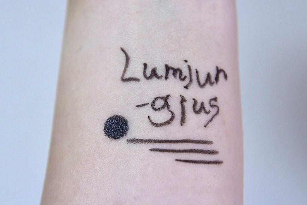 スキルレスライナー/LUMIURGLAS/リキッドアイライナーを使ったクチコミ(6枚目)