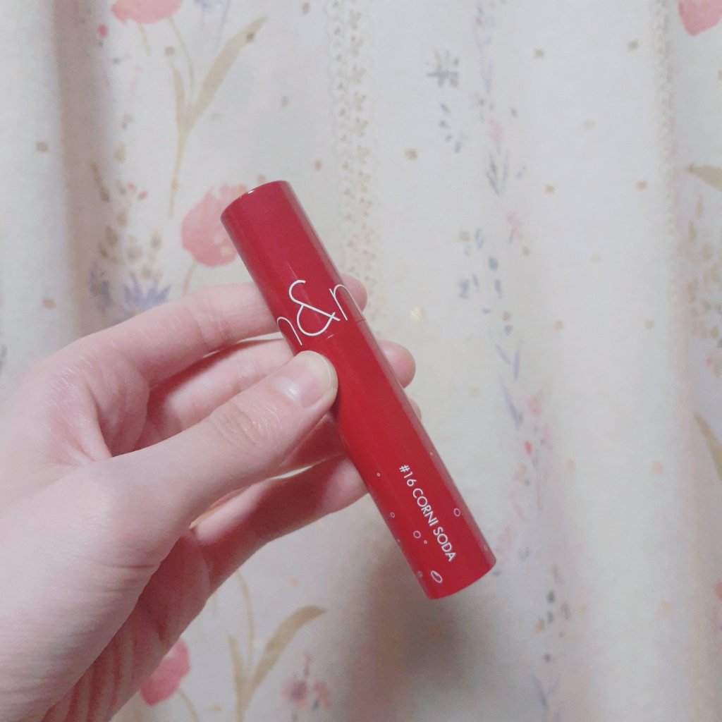 ジューシーラスティングティント/rom&nd/リップティントを使ったクチコミ（1枚目）