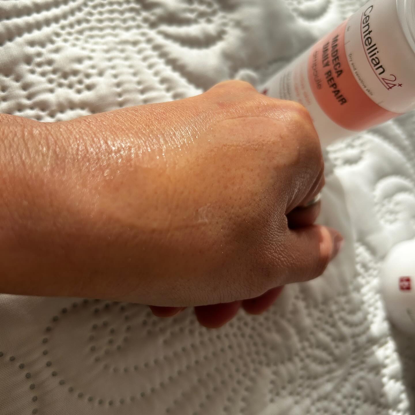 マデカデイリーリペアトナー/センテリアン24/化粧水を使ったクチコミ（3枚目）