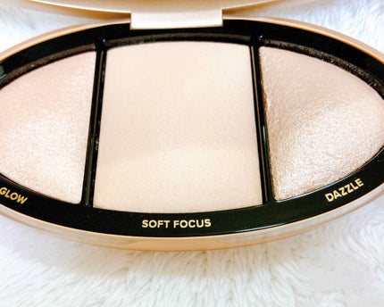 ボーン ディス ウェイ マルチユース コンプレクション パウダー/Too Faced/パウダーファンデーションを使ったクチコミ(2枚目)