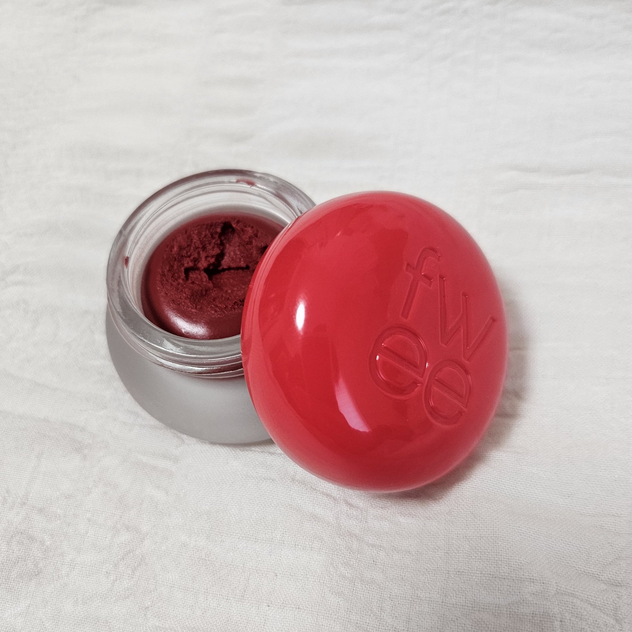 リップアンドチーク ブラーリープリンポット RD03 アンビシャス/fwee/口紅を使ったクチコミ（1枚目）