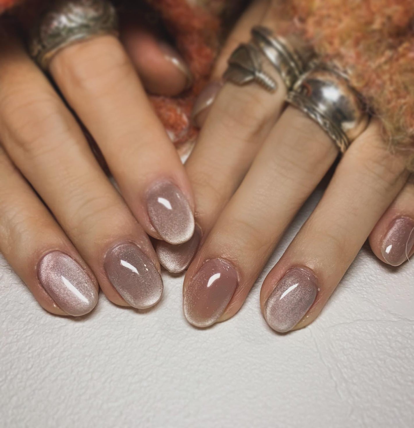 あちゃん on LIPS 「\お友達ネイル/こないだのオフして今回は長さ出しなしでマグネッ..」(2枚目)