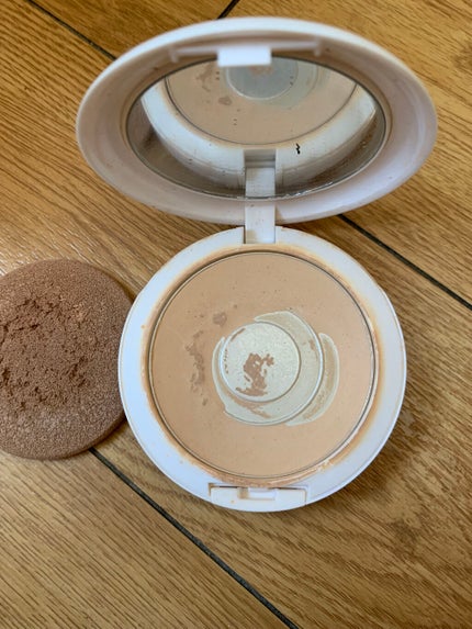 ライトフル C+ SPF 50 クイック フィニッシュ クッション コンパクト/M・A・C/クッションファンデーションを使ったクチコミ(2枚目)