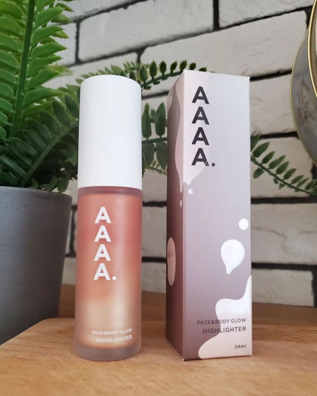 yuuuu.aki on LIPS 「こんにちは😊💓万能はハイライターを使ってみました😊💓AAAA...」(1枚目)