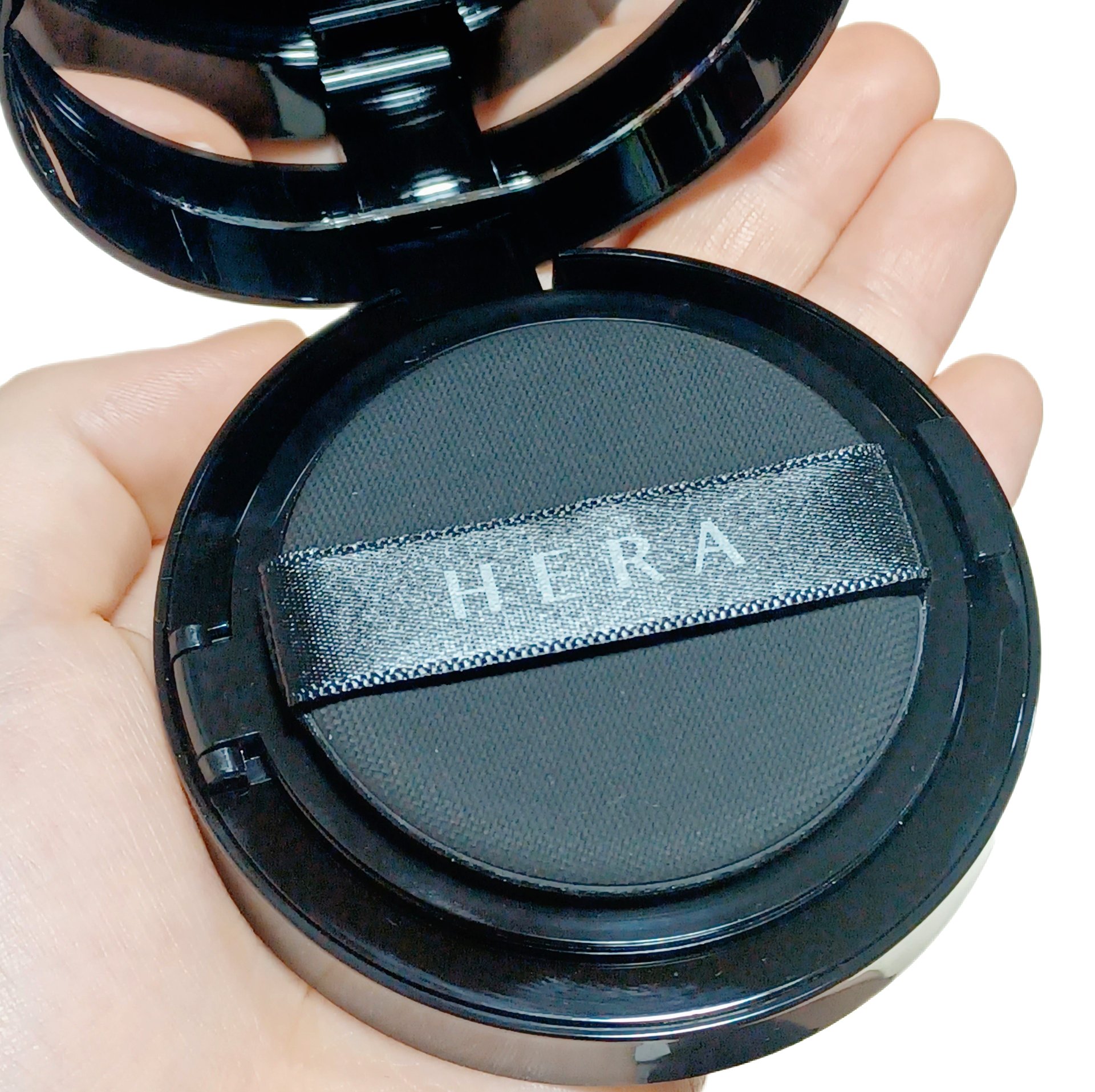 ブラック クッション/HERA/クッションファンデーションを使ったクチコミ（2枚目）