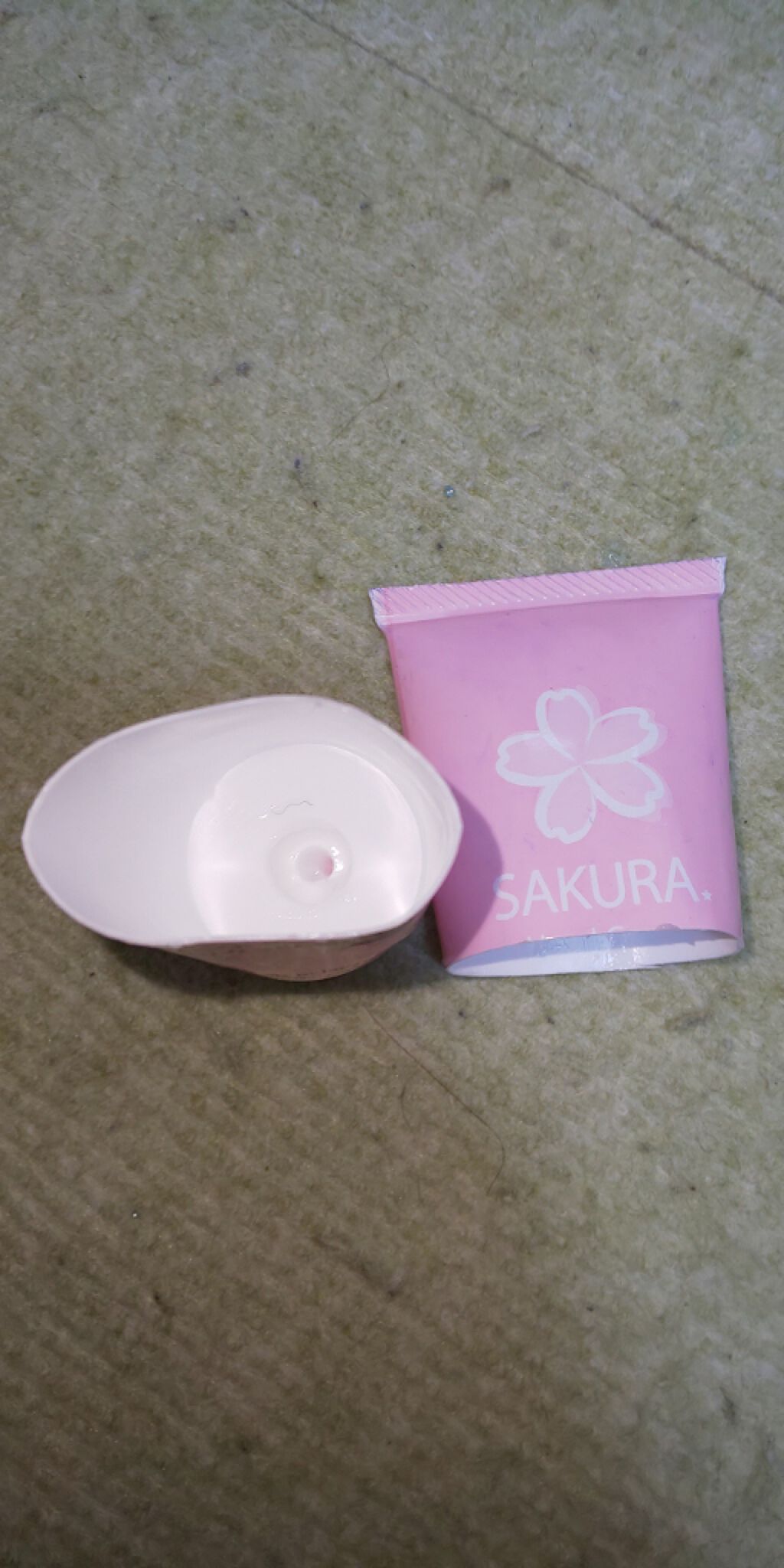 ハンドクリーム サクラの香り/DAISO/ハンドクリームを使ったクチコミ（1枚目）