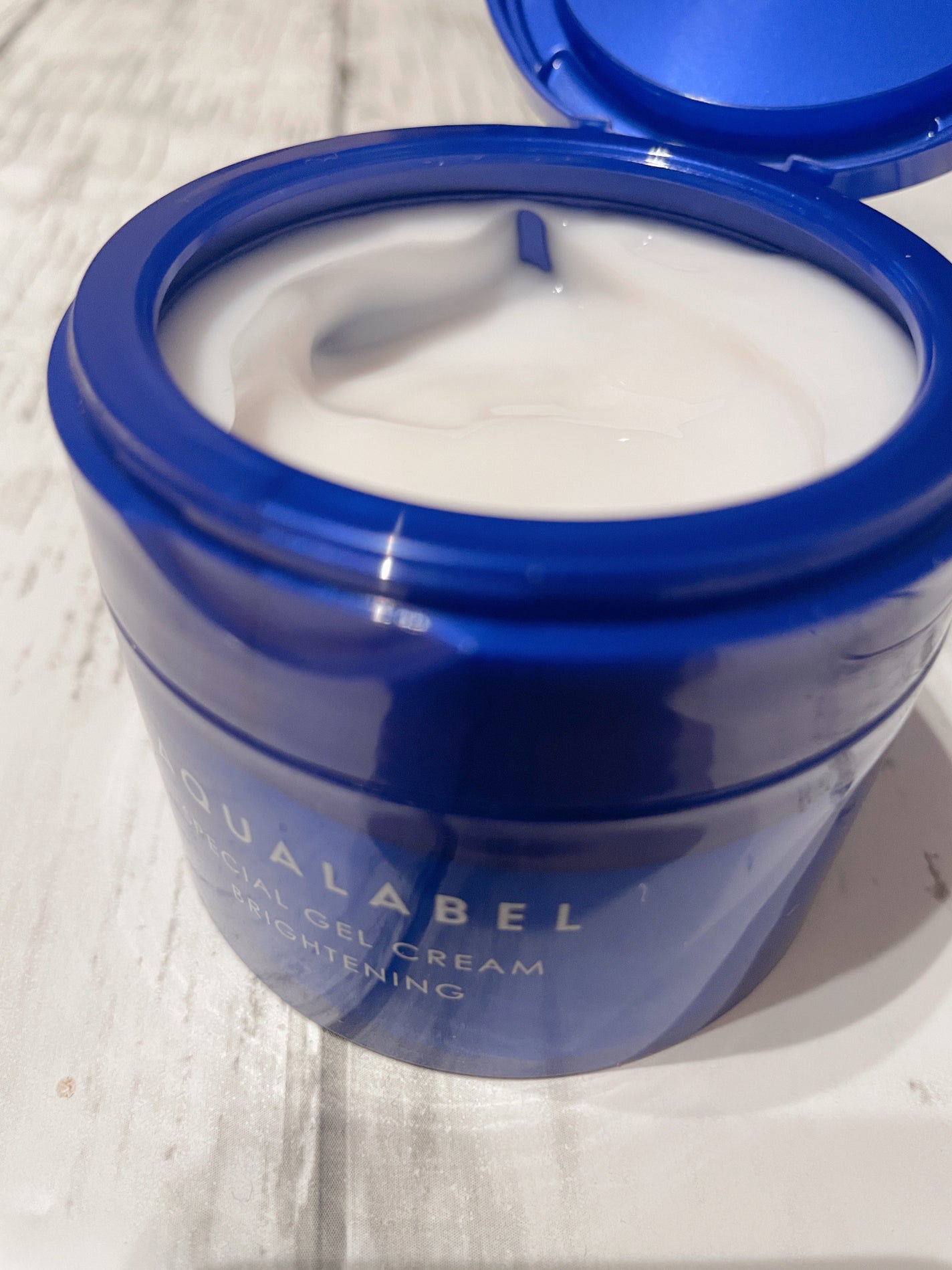 スペシャルジェルクリーム EX (ブライトニング) /アクアレーベル/オールインワン化粧品を使ったクチコミ(2枚目)