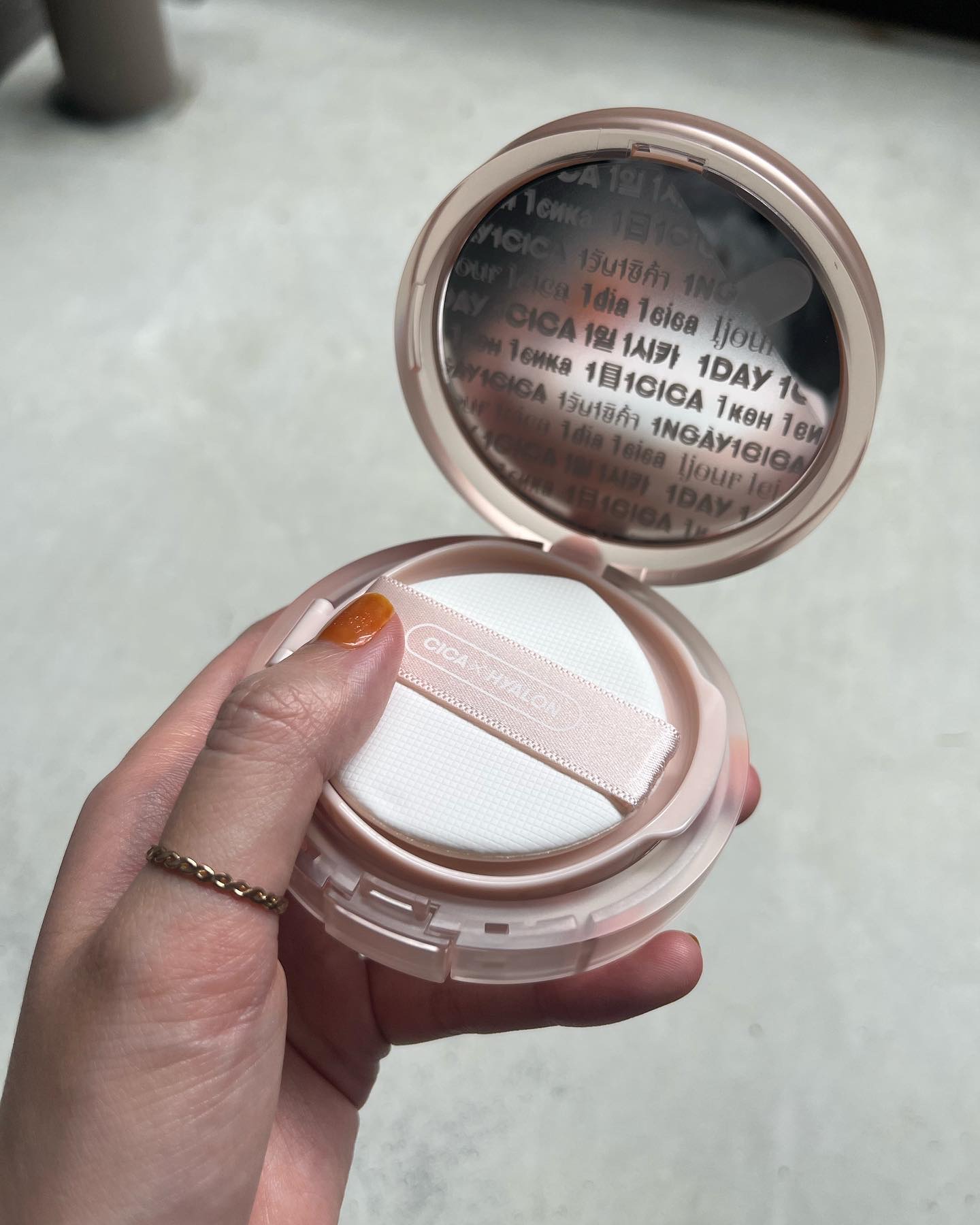 CICA エッセンススキンカバーパクト/VT/パウダーファンデーションを使ったクチコミ（2枚目）