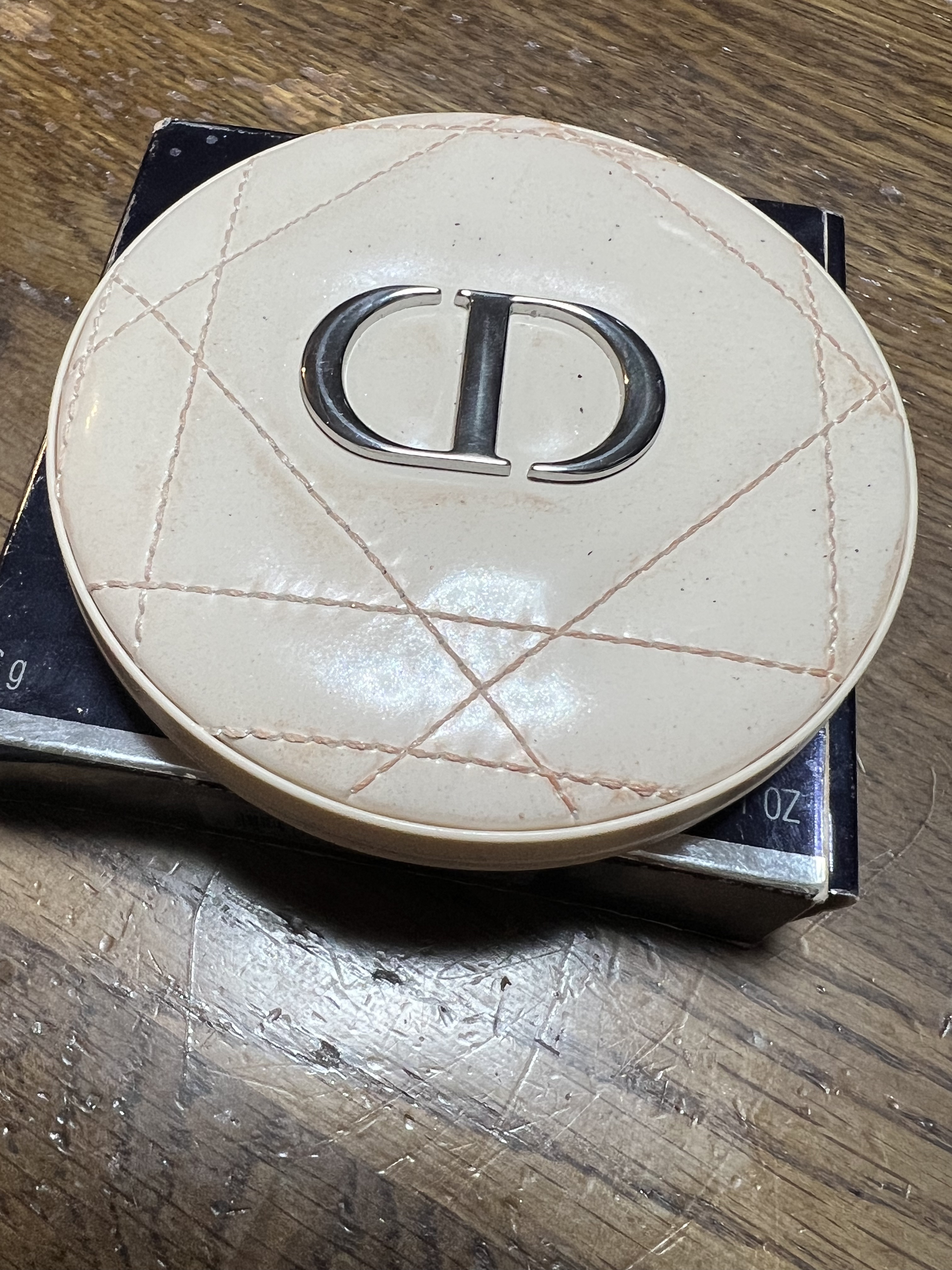 ディオールスキン フォーエヴァー クチュール ルミナイザー/Dior/プレストパウダーを使ったクチコミ（2枚目）