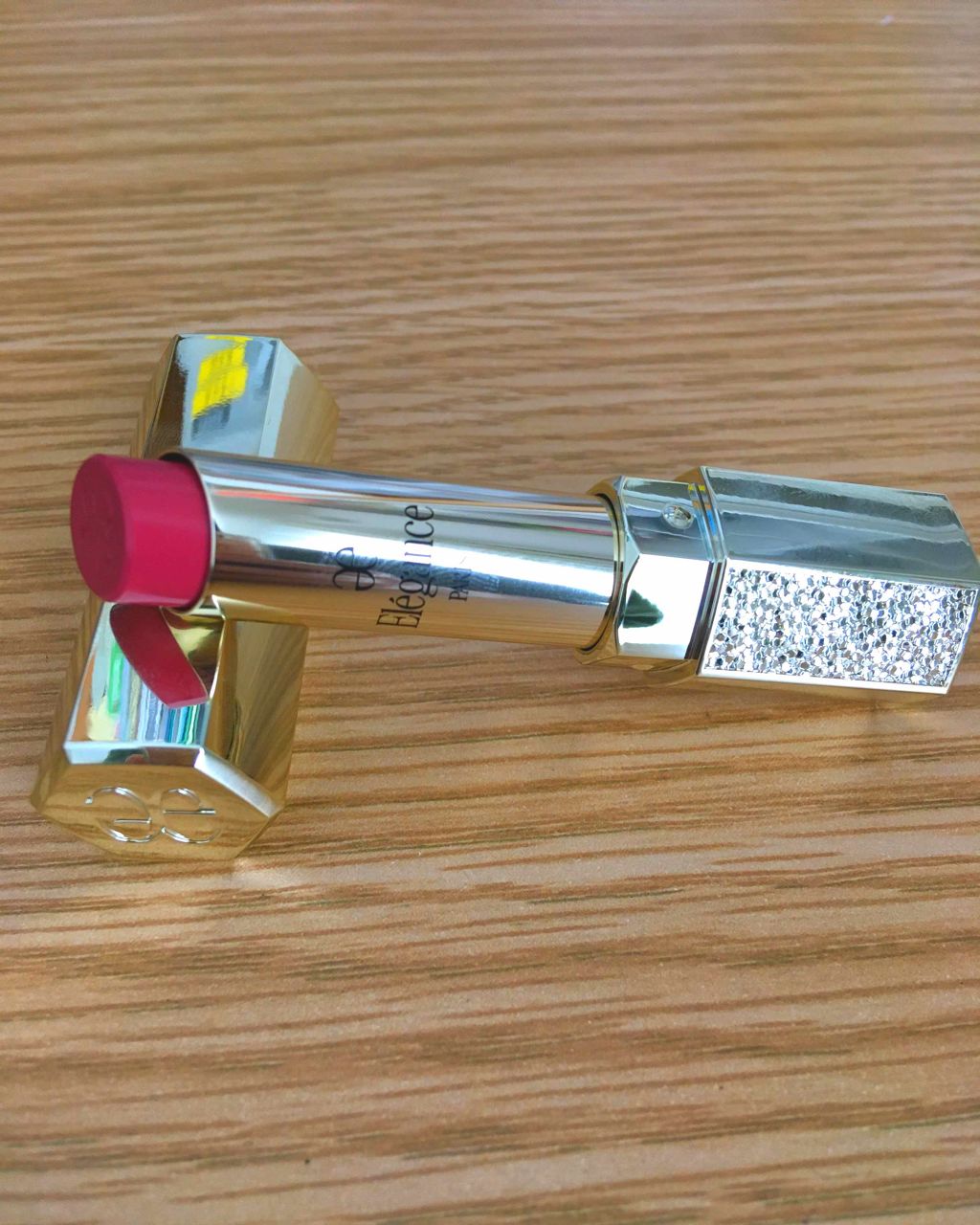 みなさんこんにちは！
たくさんのいいねありがとうございます😭💖

先日、私誕生日でして…旦那さんから軍資金をいただき、これで1人で好きなもの買いに行っといで、子どもたちは俺見てるからと言われ…ルンルンで遊びに行かせていただきました！

