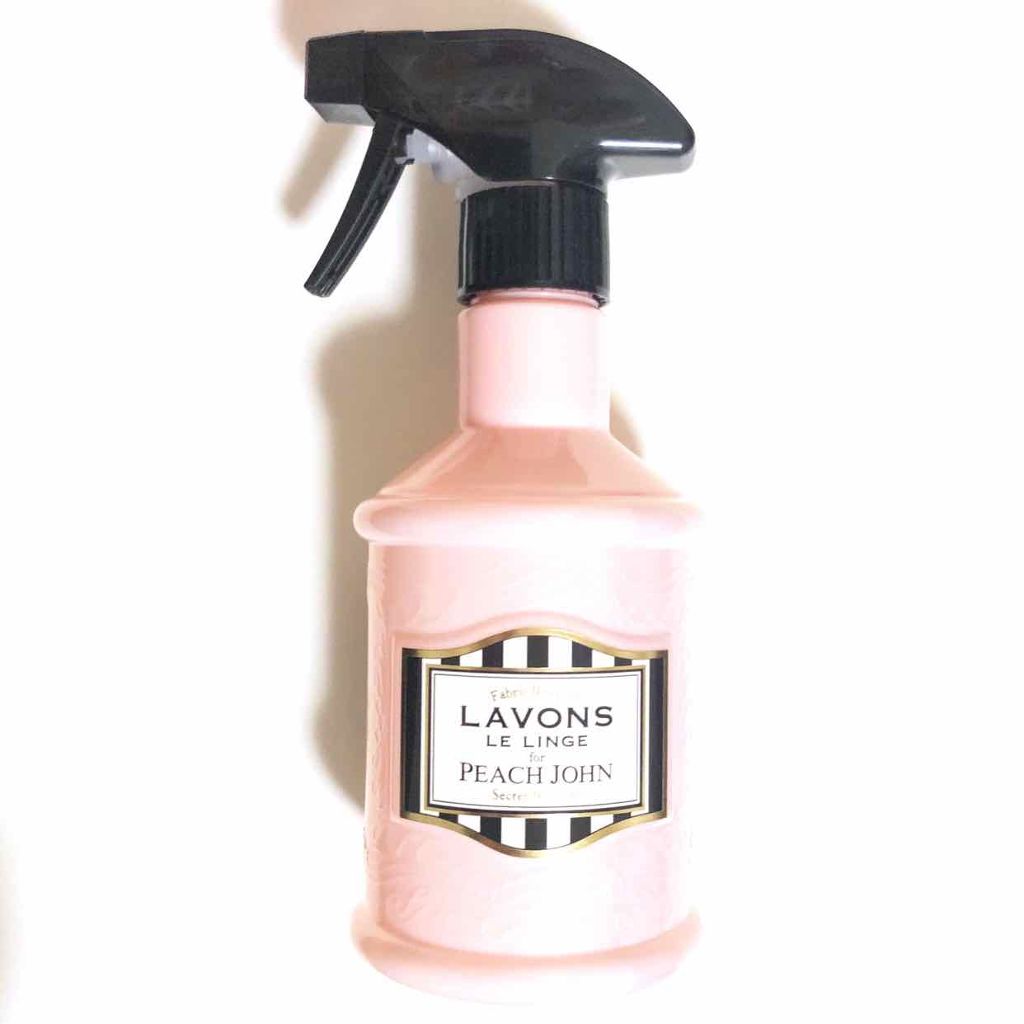 

女子力高めの除菌&消臭スプレー🌸


📌 ラ・ボン ファブリックミスト シークレットブロッサム
👛 ¥474

香り ◎ 甘すぎずに上品な大人の女性らしい香り。
パッケージ ◎ 部屋に置いてもダサくない

#LAVONS #PJ 