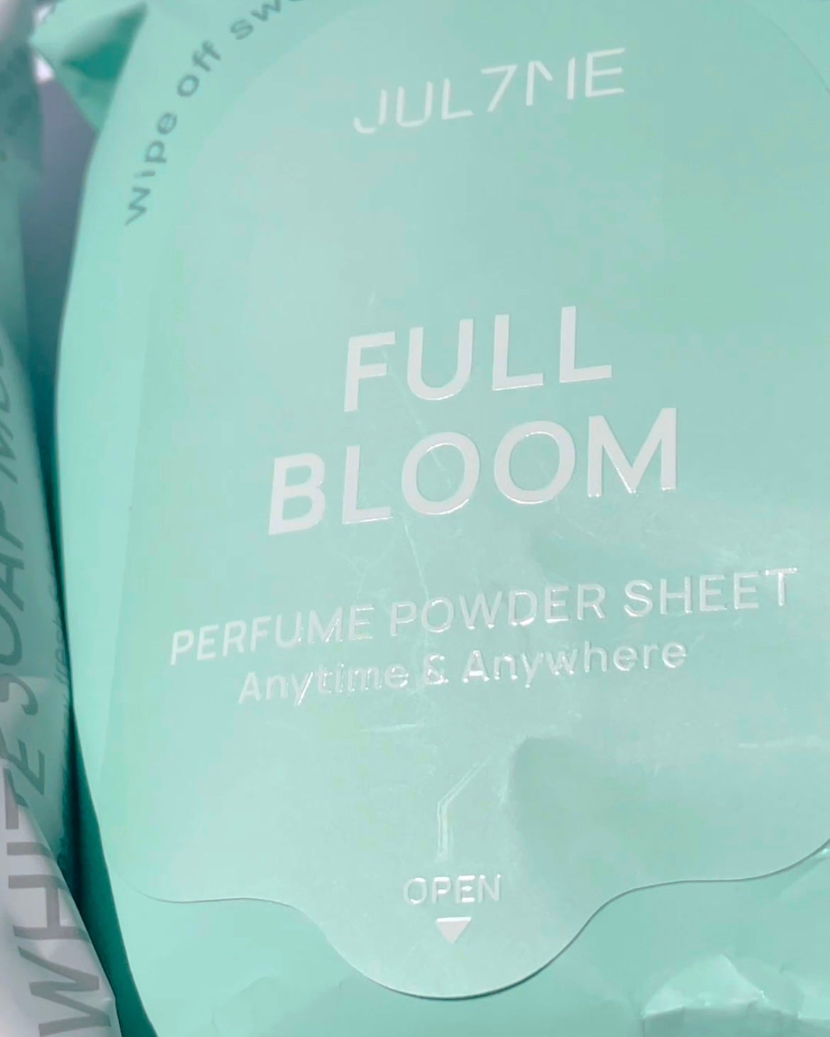 ジュライミー フレグランスパウダーシート サンセットフリージア/JUL7ME/ボディシートを使ったクチコミ(4枚目)