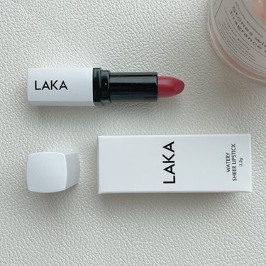 ▷▶︎▷
LAKA
WATERY SHEER LIPSTICK
ウォータリーシアー リップスティック
08BIZET

Qoo10公式ショップのLAKAのリップ3本1000円祭りで購入したのですがどのカ