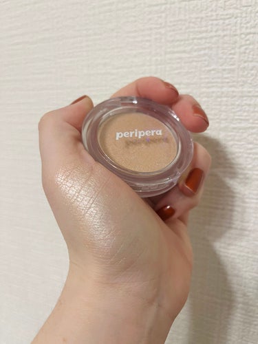 PERIPERA  ピュア グローリー ハイライターのクチコミ「購入したペリペラのプチプラハイライトが想像以上に良さそうでビックリです✨

こちら、ブラシが気.....」（2枚目）