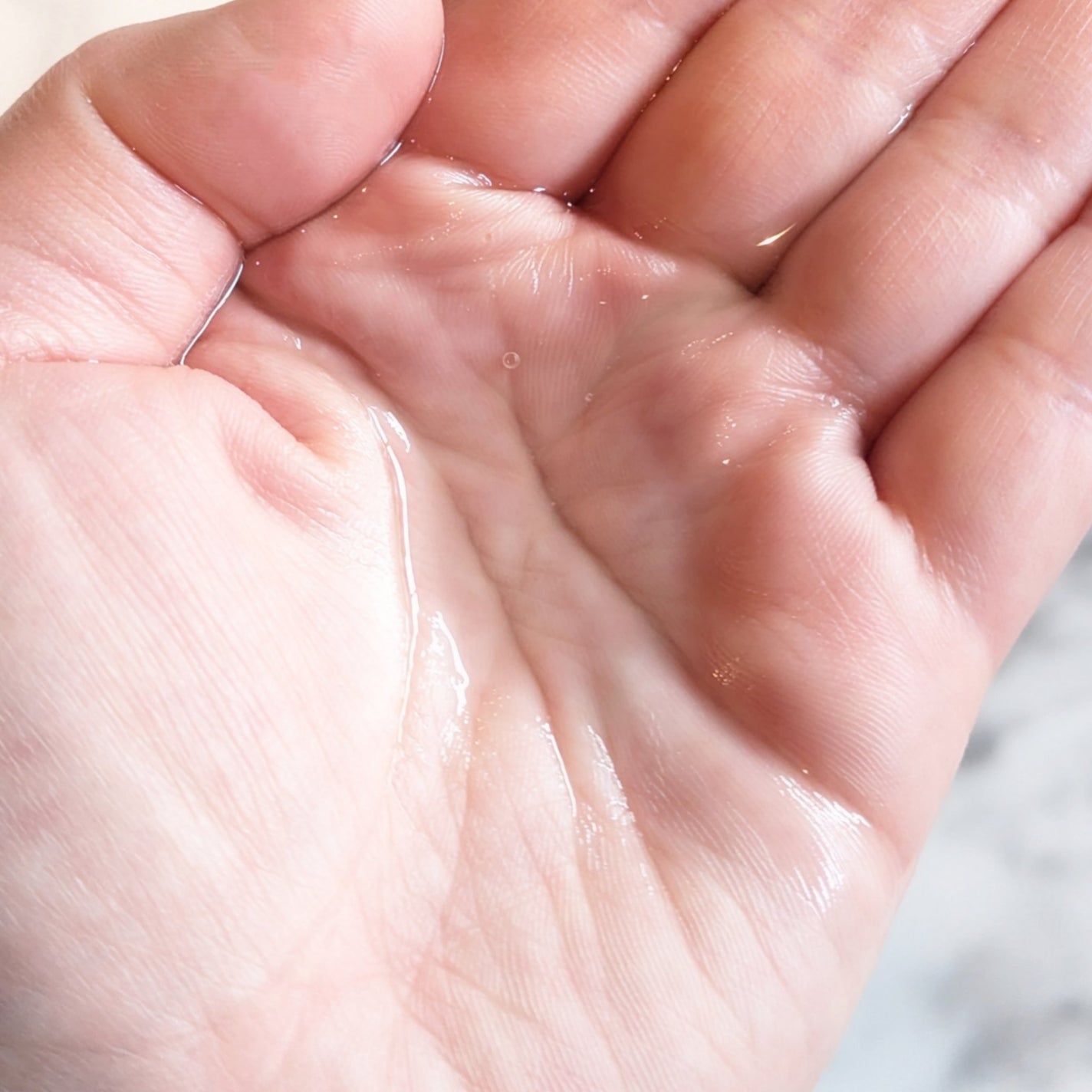 カールフィックスオイル/plus eau/ヘアオイルを使ったクチコミ(3枚目)