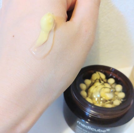 ディープビタCカプセルクリーム/MEDICUBE/フェイスクリームを使ったクチコミ(4枚目)