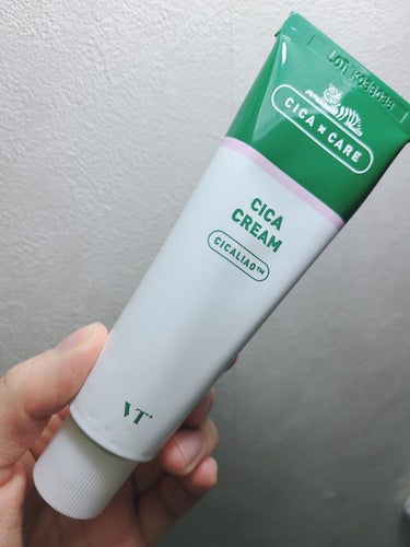 永遠のリピート商品！！！お守りクリーム！！！
VT CosmeticsのVT CICAクリーム✨

キューテンのメガ割でストックを購入！
リピートしすぎて何本目かわかんない。

✼••┈┈••✼••┈┈