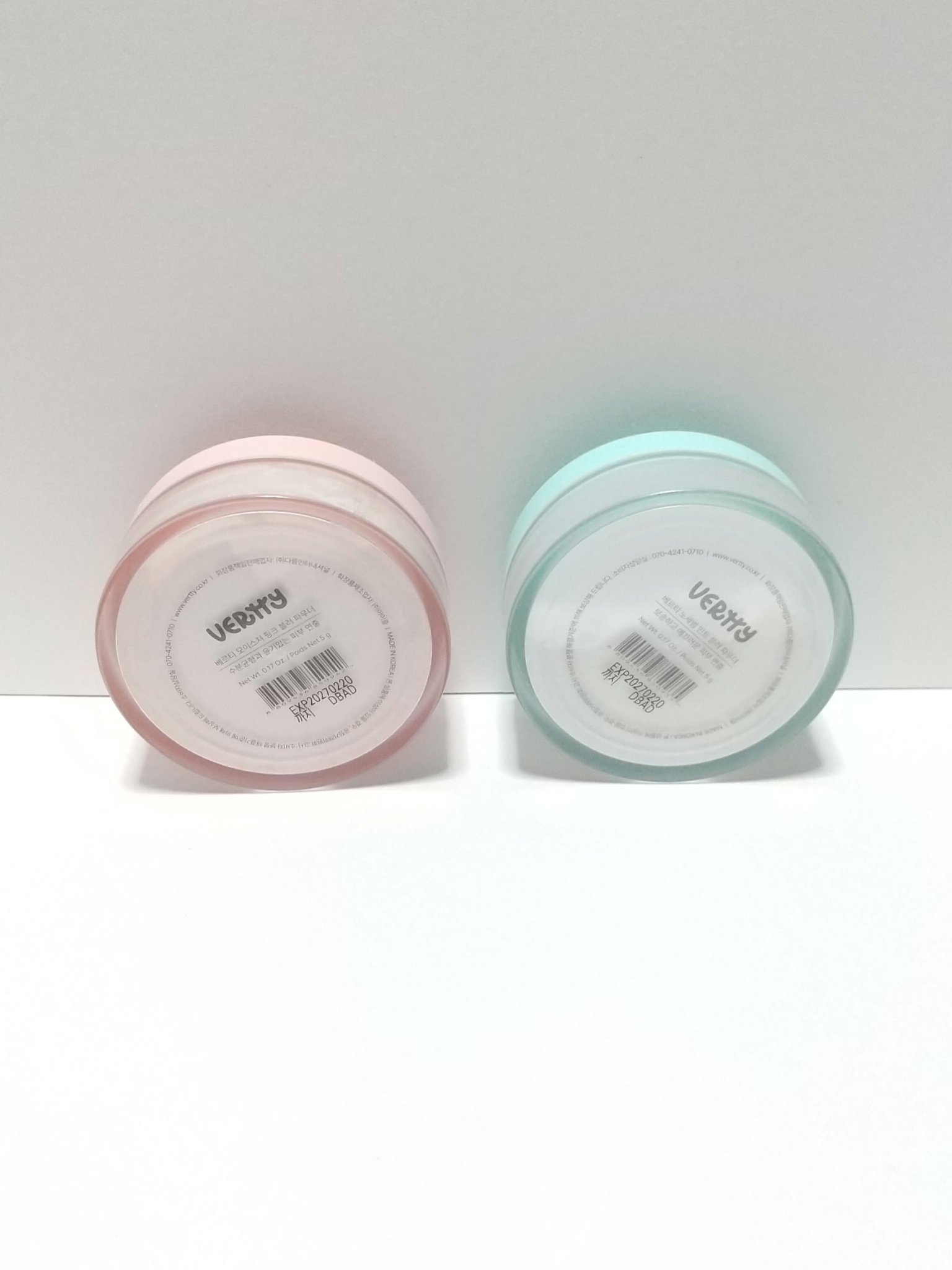 モイスチャーピンクブラーパウダー/Vertty/ルースパウダーを使ったクチコミ（3枚目）