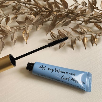 chisato on LIPS 「オールディボリュームアンドカールマスカラ吉田朱里さんが紹介して..」(4枚目)