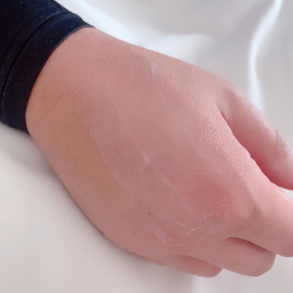 ボタニカルエッセンスインハンドクリーム (ライム&ブラックベリー)/クワトロボタニコ/ハンドクリームを使ったクチコミ(3枚目)