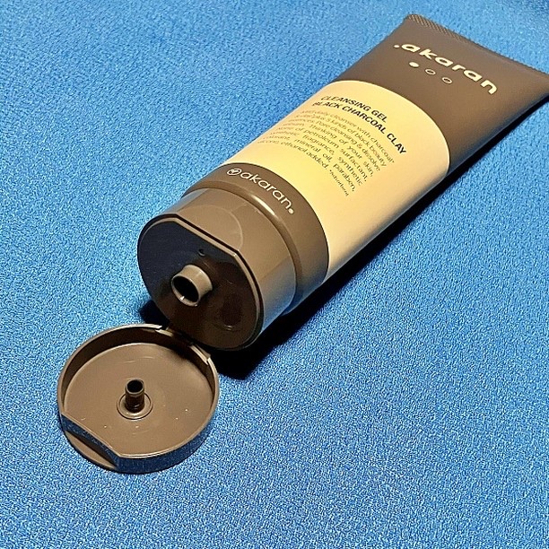 ブラックジェルクレンジング/.akaran/クレンジングジェルを使ったクチコミ（3枚目）