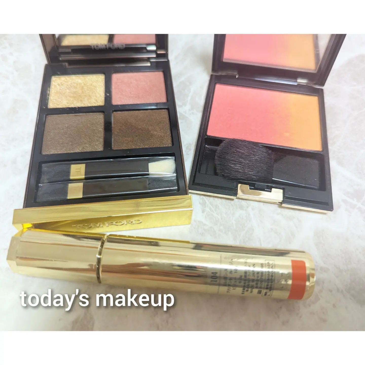 エレガンス ブリリアント ルージュ ビジュー 104/Elégance/リップグロスを使ったクチコミ（1枚目）