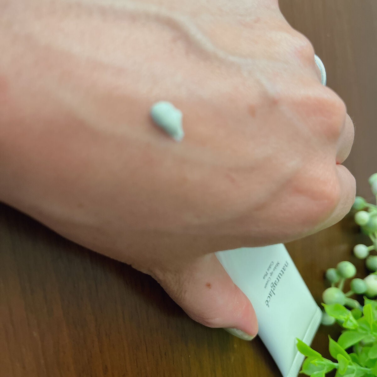 メイクアップクリーム カラープラス/ナチュラグラッセ/化粧下地を使ったクチコミ(2枚目)