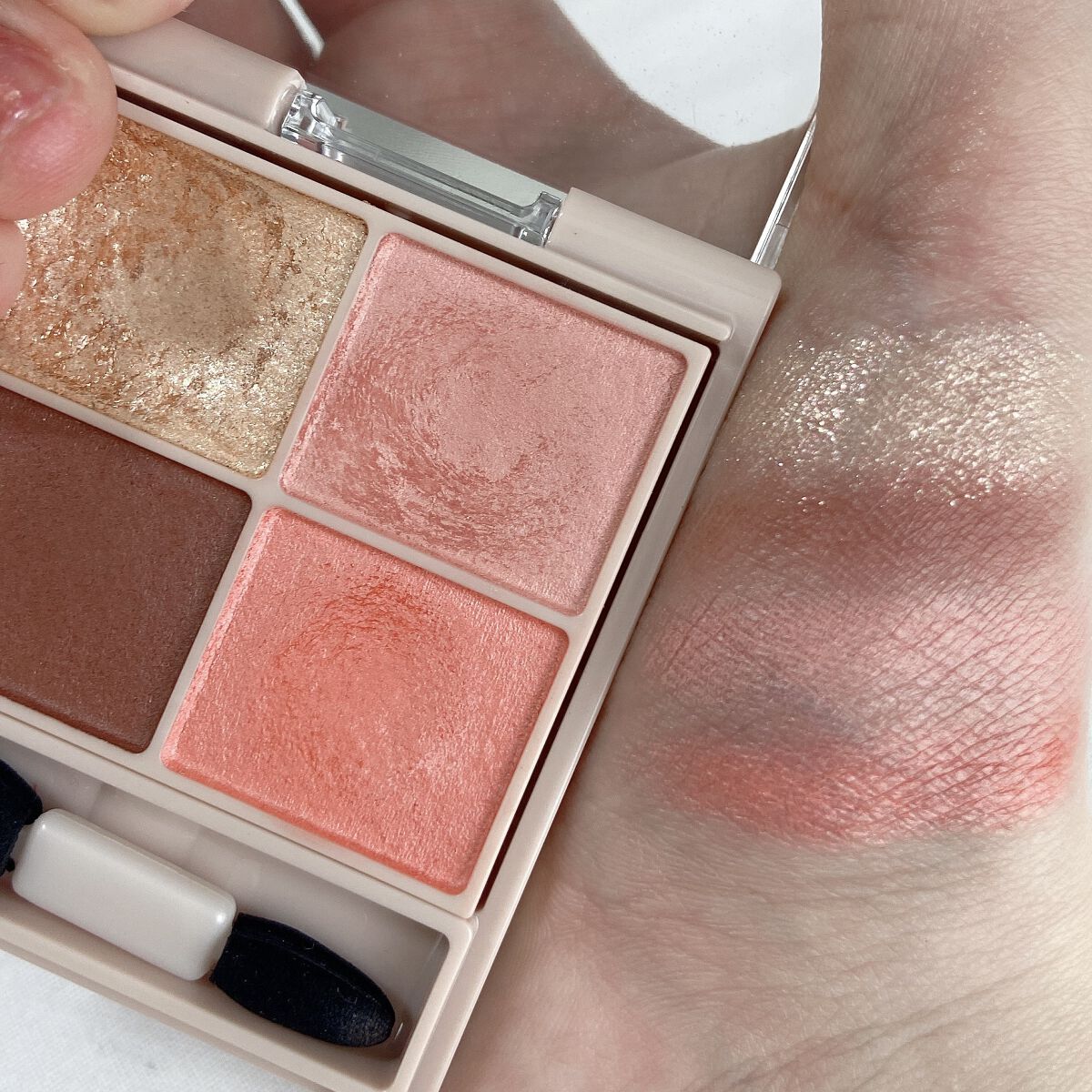 シルキースフレアイズ（マットタイプ）/キャンメイク/アイシャドウパレットを使ったクチコミ（2枚目）