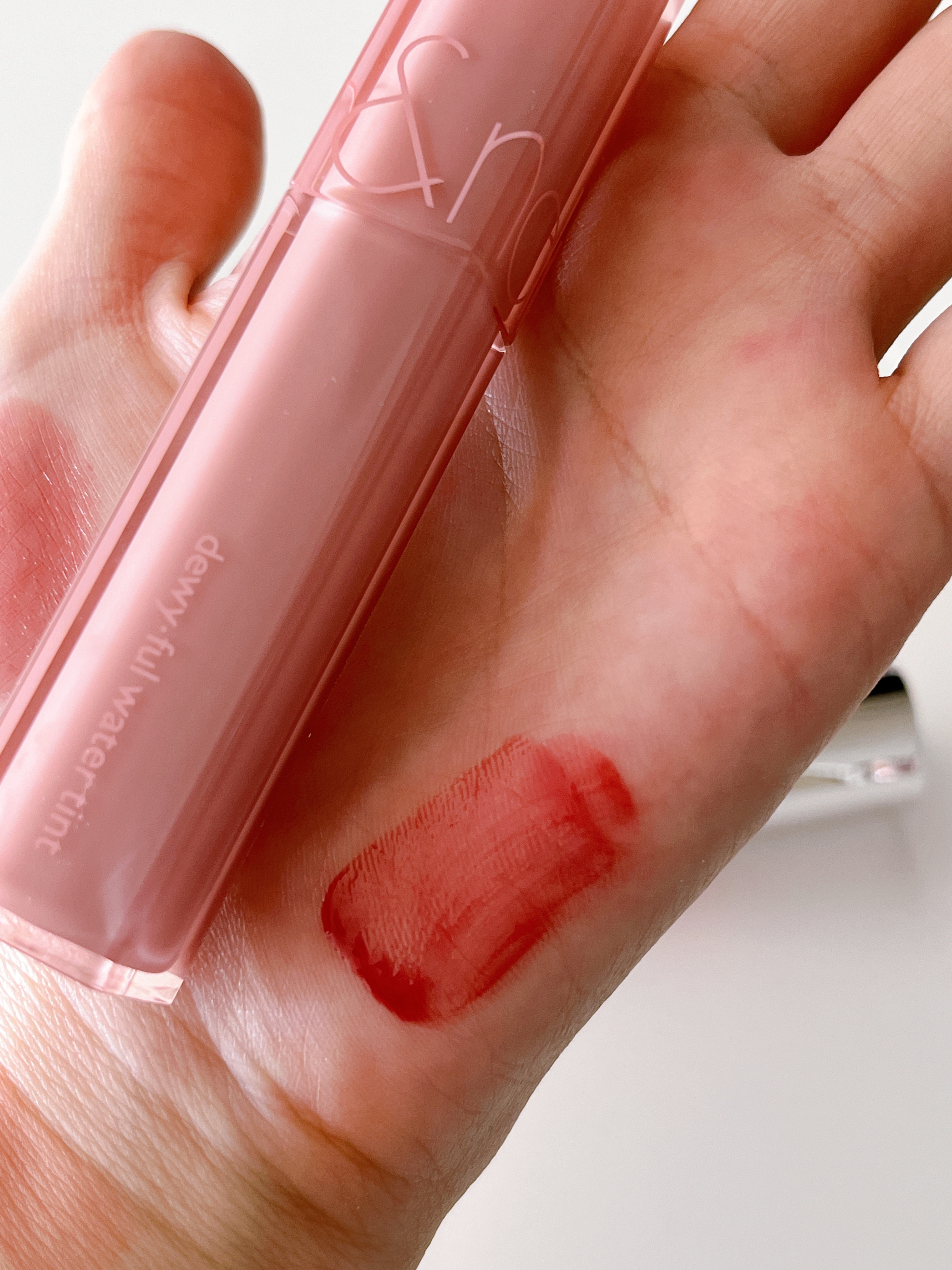 センシュアル ヌードバーム 429 NAKED ALMOND/HERA/リップバームを使ったクチコミ（3枚目）