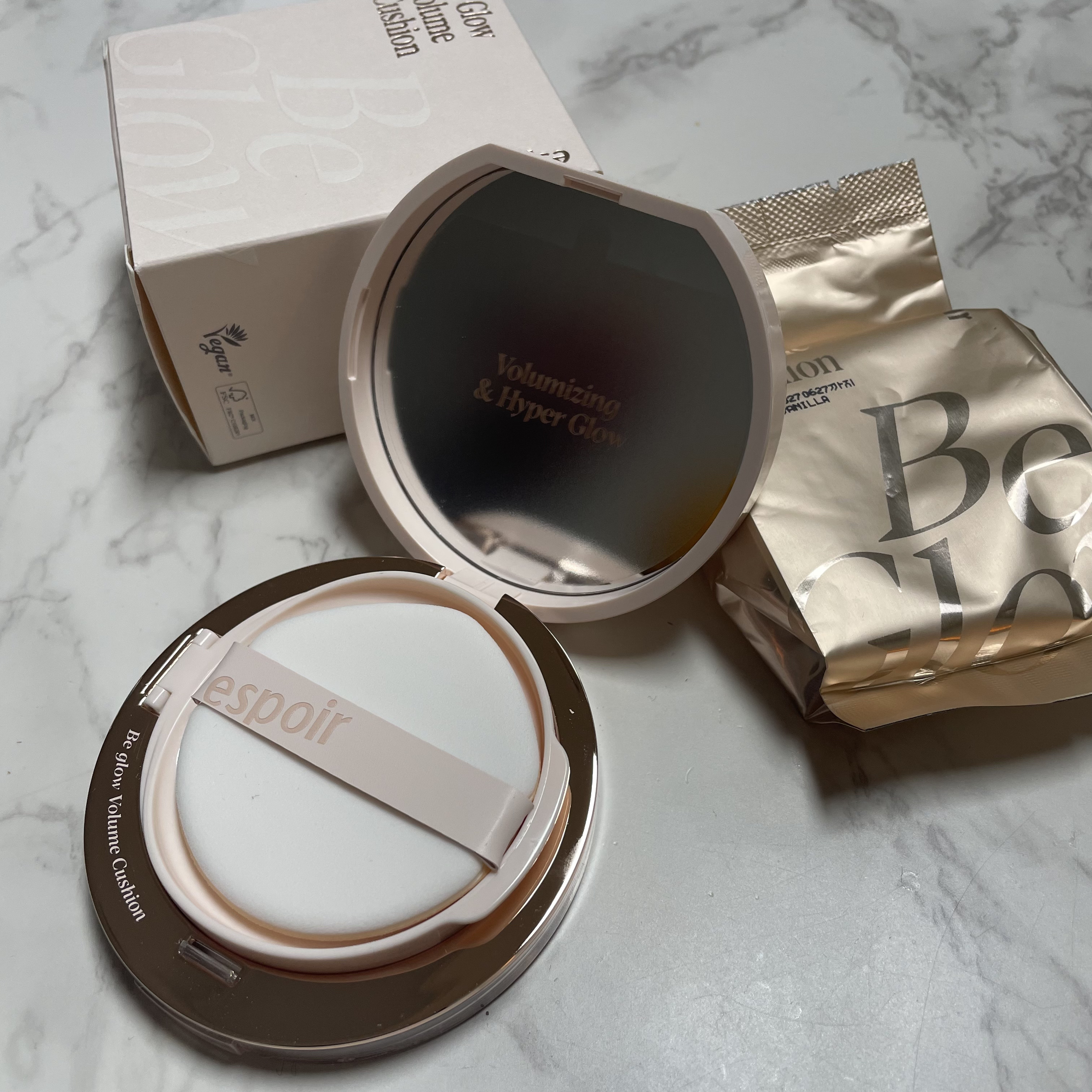 エスポア ビーグロー ボリュームクッション 20 バニラ/espoir/クッションファンデーションを使ったクチコミ（2枚目）