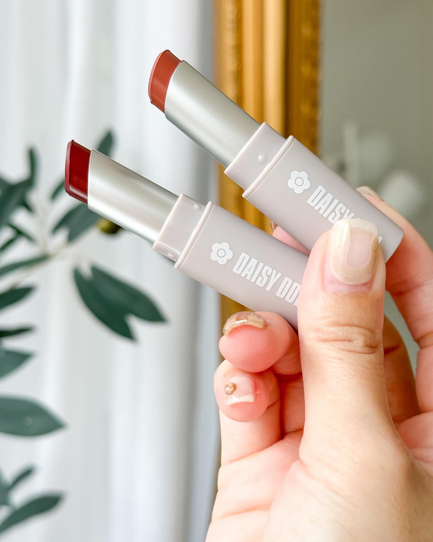 マットリップスティック P-01 ヴィランフィグ/DAISY DOLL by MARY QUANT/口紅を使ったクチコミ（1枚目）