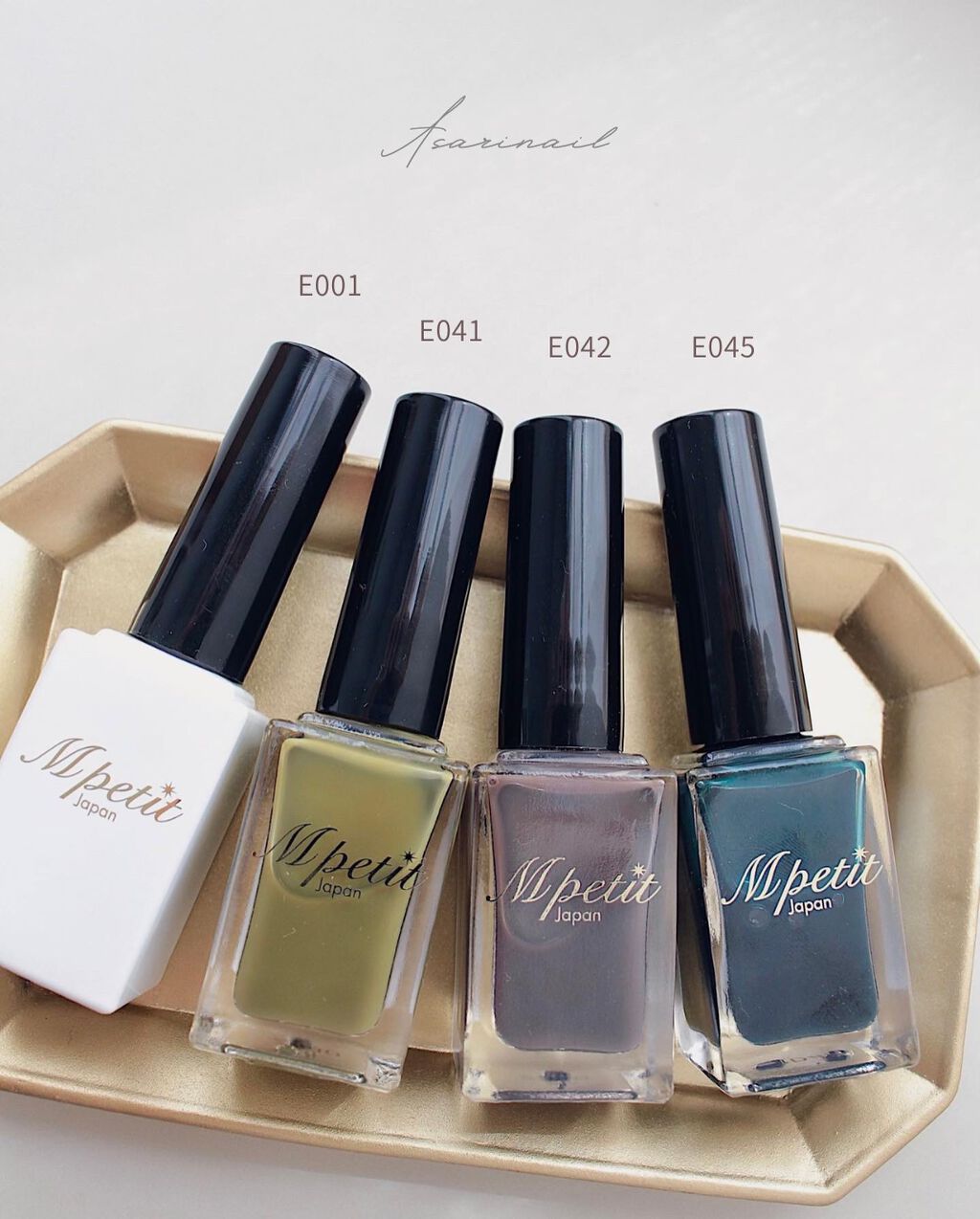 ショートネイルのネイルデザイン】エムプティジャパン ネイル