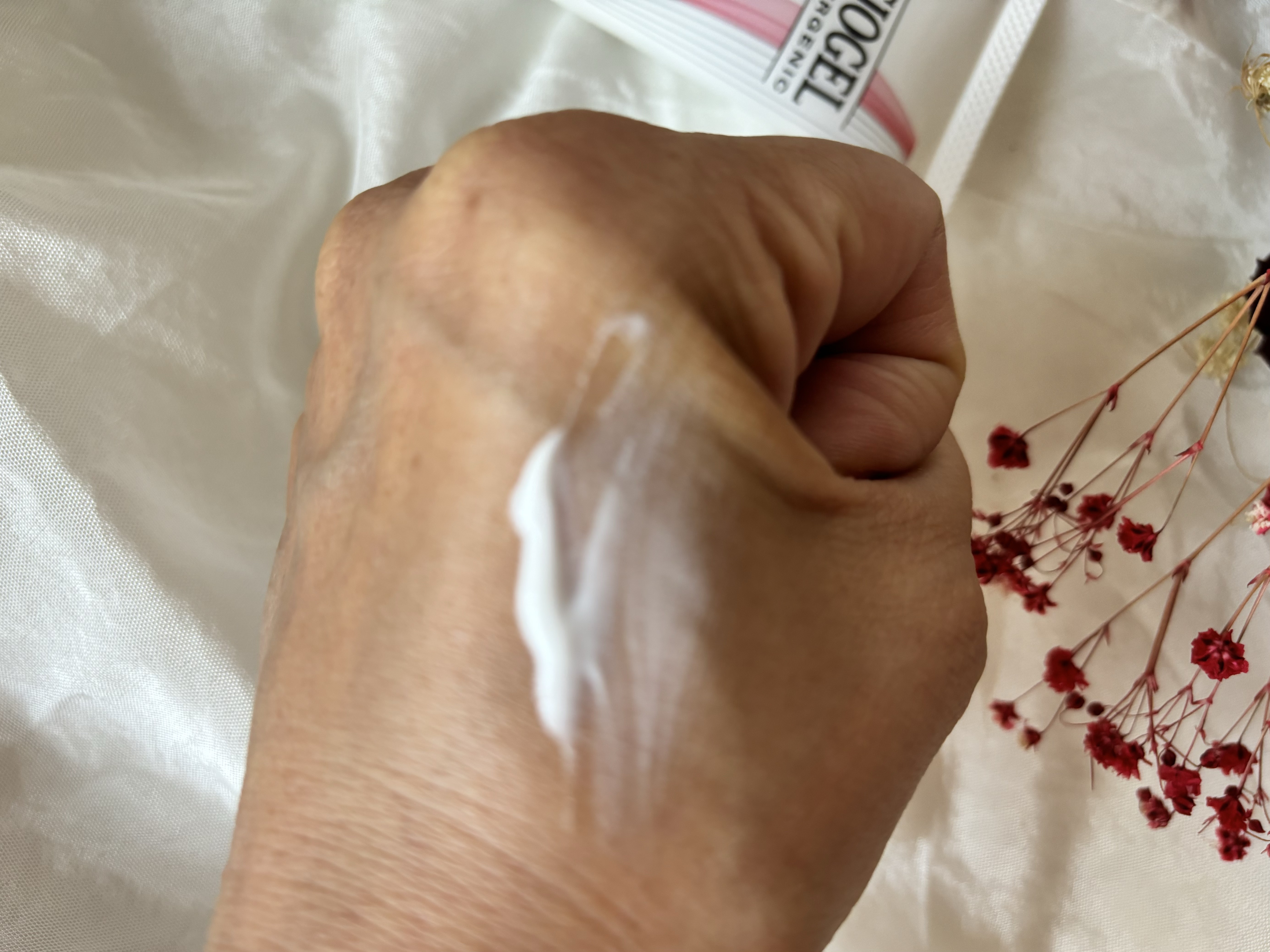 レッドスージングAIクリーム/PHYSIOGEL/フェイスオイルを使ったクチコミ（2枚目）