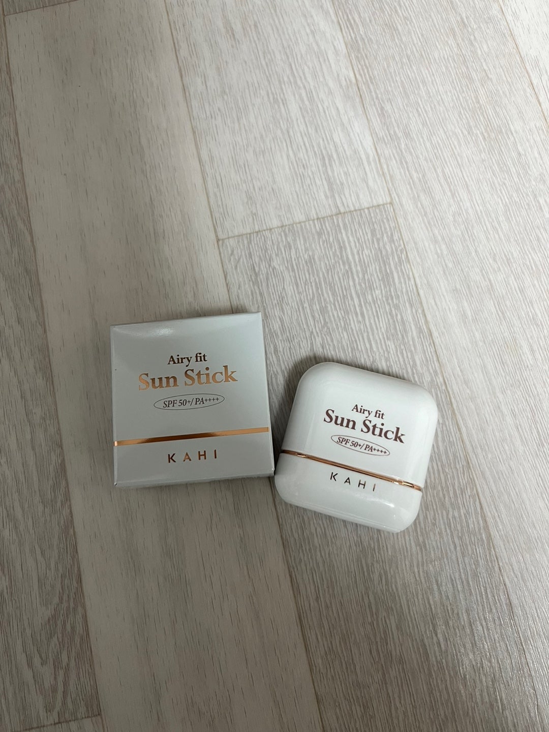 エアリーフィットサンスティック/KAHI/日焼け止めスティックを使ったクチコミ(2枚目)