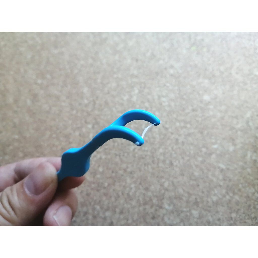 クリニカ アドバンテージ デンタルフロス Y字タイプ/ライオン/デンタルフロス・歯間ブラシを使ったクチコミ（3枚目）