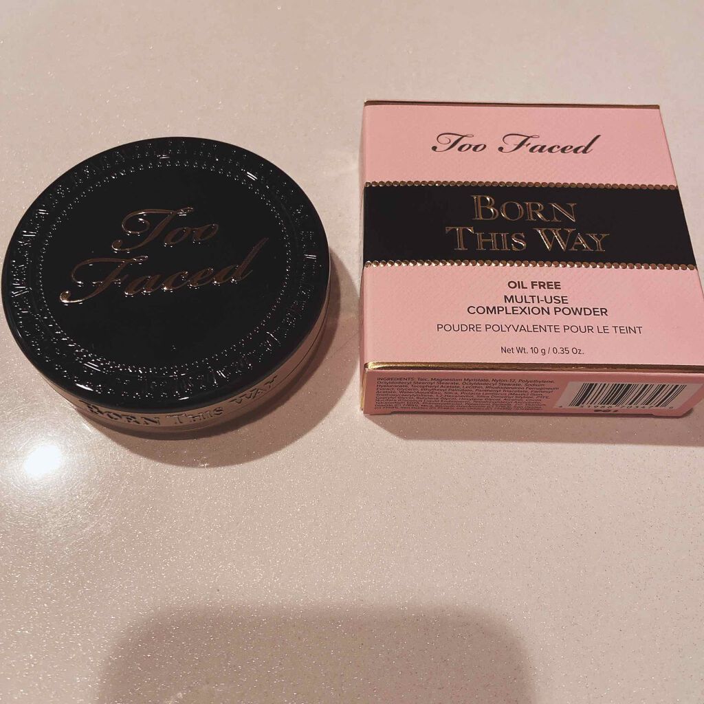 ボーン ディス ウェイ マルチユース コンプレクション パウダー スノー/Too Faced/パウダーファンデーションを使ったクチコミ（1枚目）
