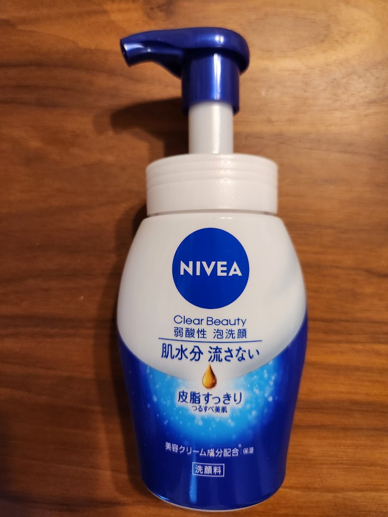 ニベア クリアビューティー弱酸性泡洗顔 皮脂すっきり/ニベア/泡洗顔を使ったクチコミ（1枚目）