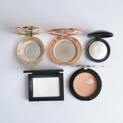 Skin Fetish: Sublime Perfection Blurring Under-Eye Powder/PAT McGRATH LABS/プレストパウダーを使ったクチコミ(2枚目)