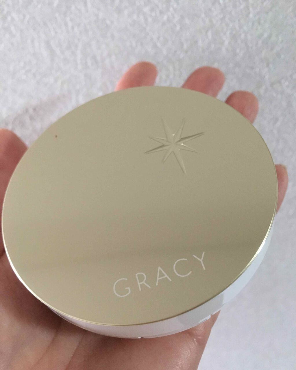 プレミアムパクト/グレイシィ/パウダーファンデーションを使ったクチコミ(4枚目)
