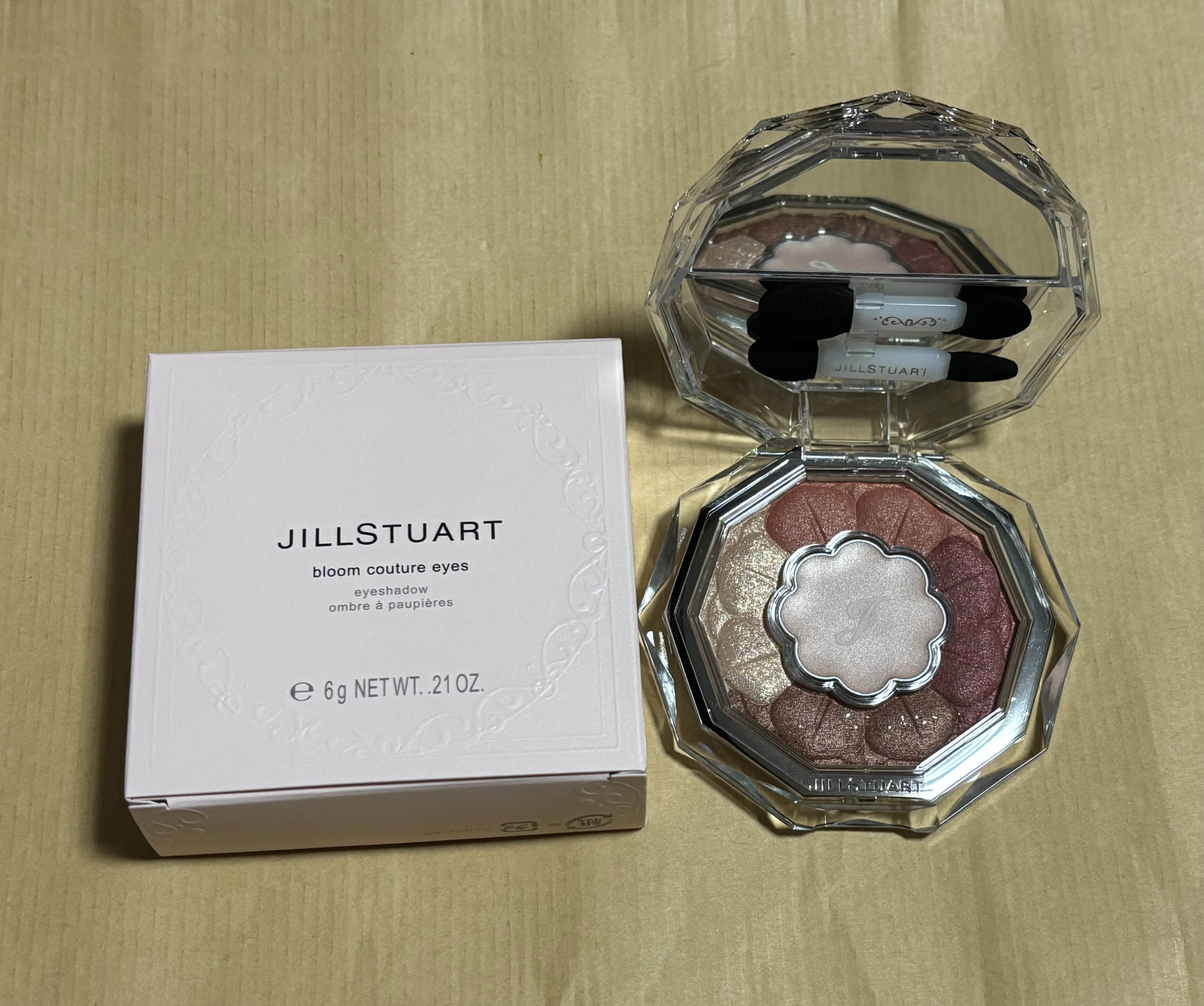 ジルスチュアート ブルームクチュール アイズ/JILL STUART/アイシャドウパレットを使ったクチコミ（1枚目）