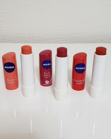 ニベア リップケアシャインシリーズ(韓国限定)/NIVEA(海外)/リップケア・リップクリームを使ったクチコミ（2枚目）